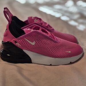 Nike Pink and Black Air Max 270 sz 1Y Brand New W/O BOX